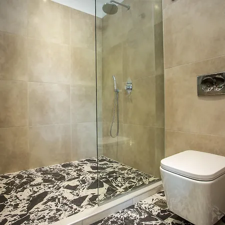 Madison Boutique, Otel 2*